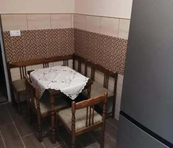 Horvath Vendeghaz 나지카니자